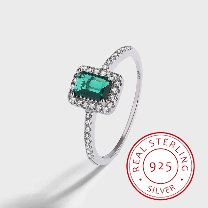 Женское кольцо из серебра 925 пробы с четырьмя зубцами