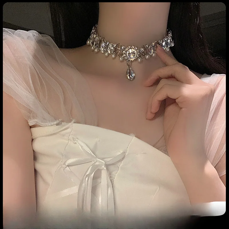 

Pearl New Zircon Necklace Female Light Luxury Minority Clavicle Chain Crystal Gem Collar/Necklace High Sense