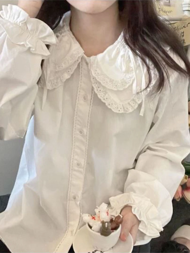 Белая женская блузка в стиле преппи с воротником Питер Пэн