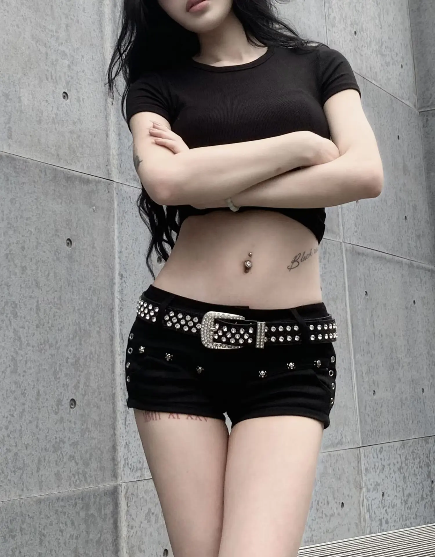 Шорты женские джинсовые с низкой посадкой популярные облегающие пикантные узкие