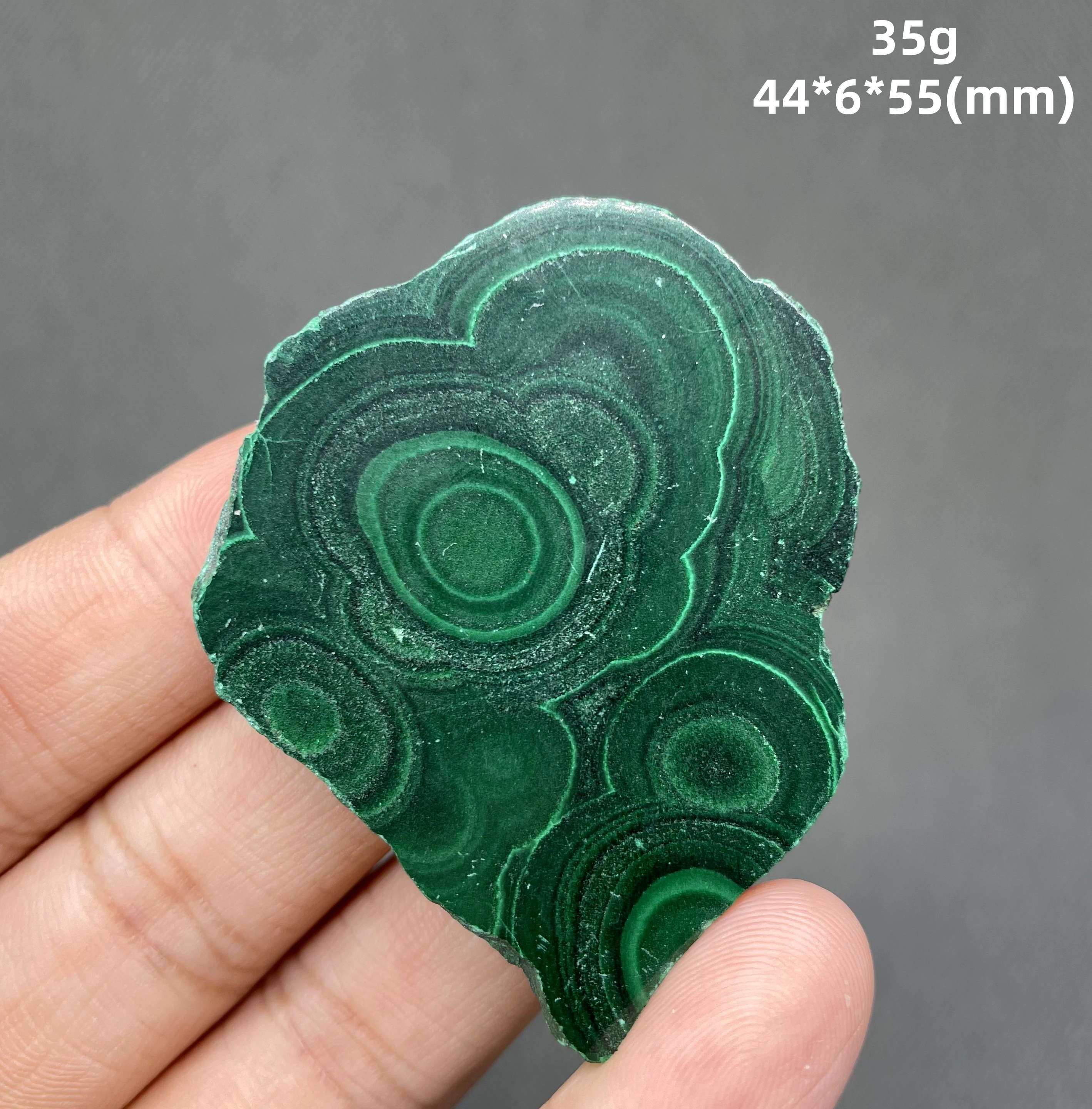 

Натуральные кусочки малахита QIANCHUAN