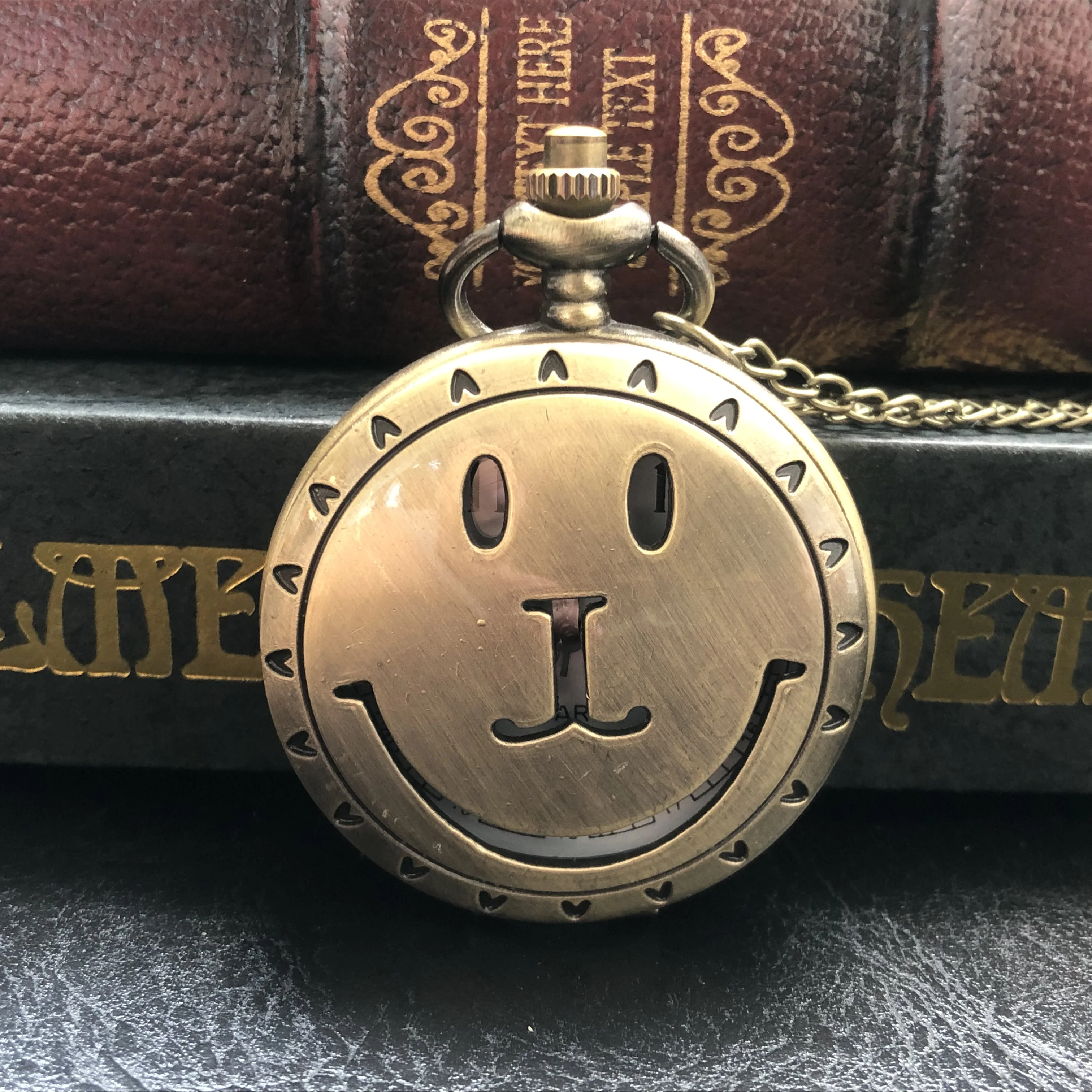 

Steampunk Vintage Minimalist Smile Hollow Design Quartz Pocket Watch Necklace Pendant Chain Men Women