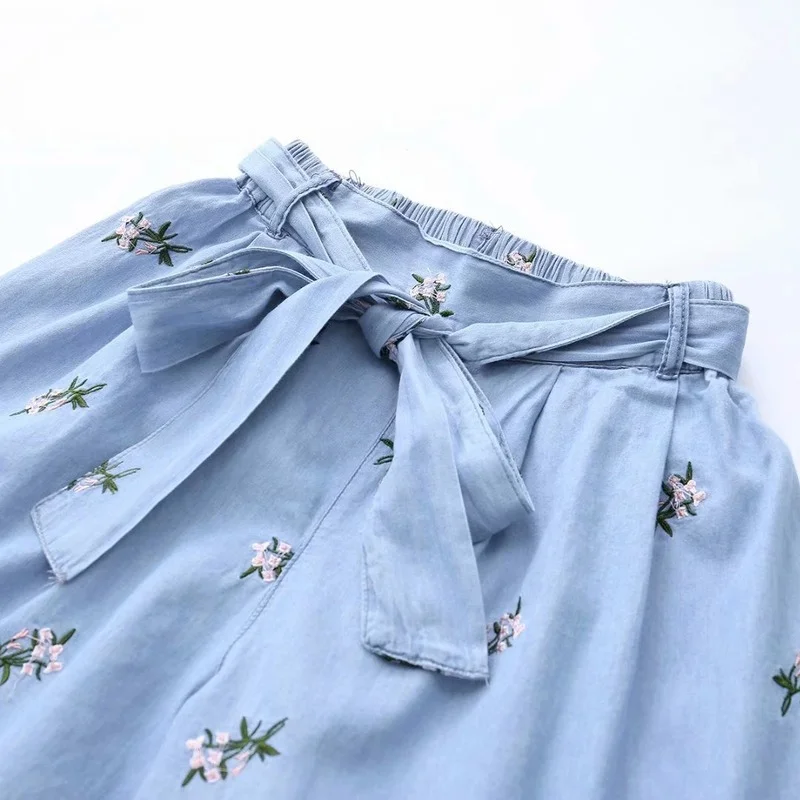 Summer Women Elastic High Waist Floral Embroidery Blue Short Jeans with Pockets Female Korean Style Lace Up Denim Shorts Casual