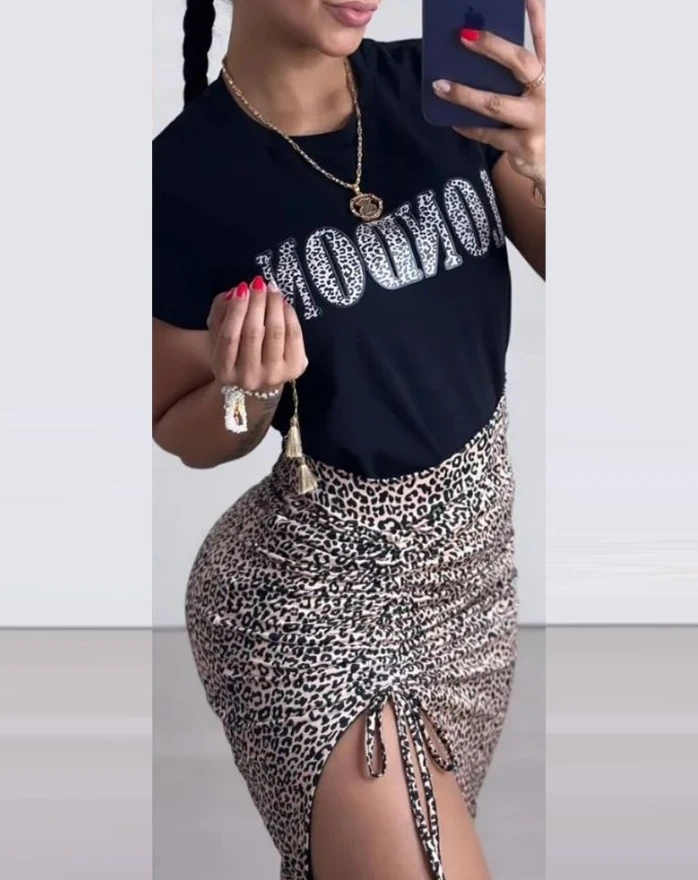 Женский комплект с юбкой топ круглым вырезом и коротким рукавом леопардовым