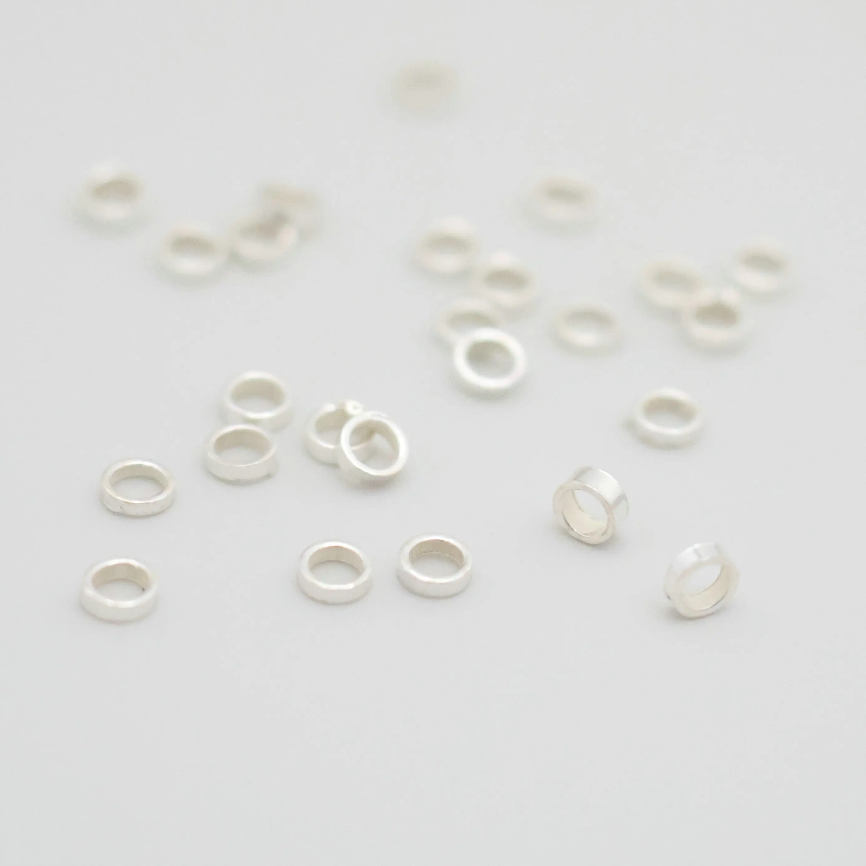 100 шт. тонкие обжимные концевые бусины для ювелирных изделий