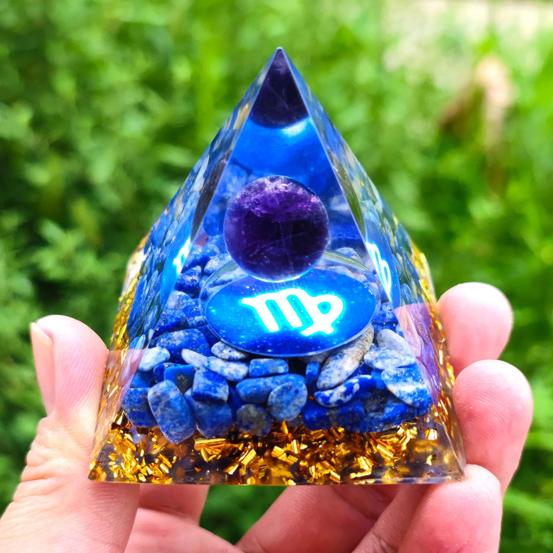 Crystal Ball Crushed Stone Pyramid Home Crafts Resin Decor Reiki Natural Mineral Crystal 12 Constellation Oganite Pyramid