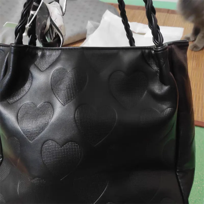 Корейская модная сумка с принтом сердца для женщин вместительная через плечо из