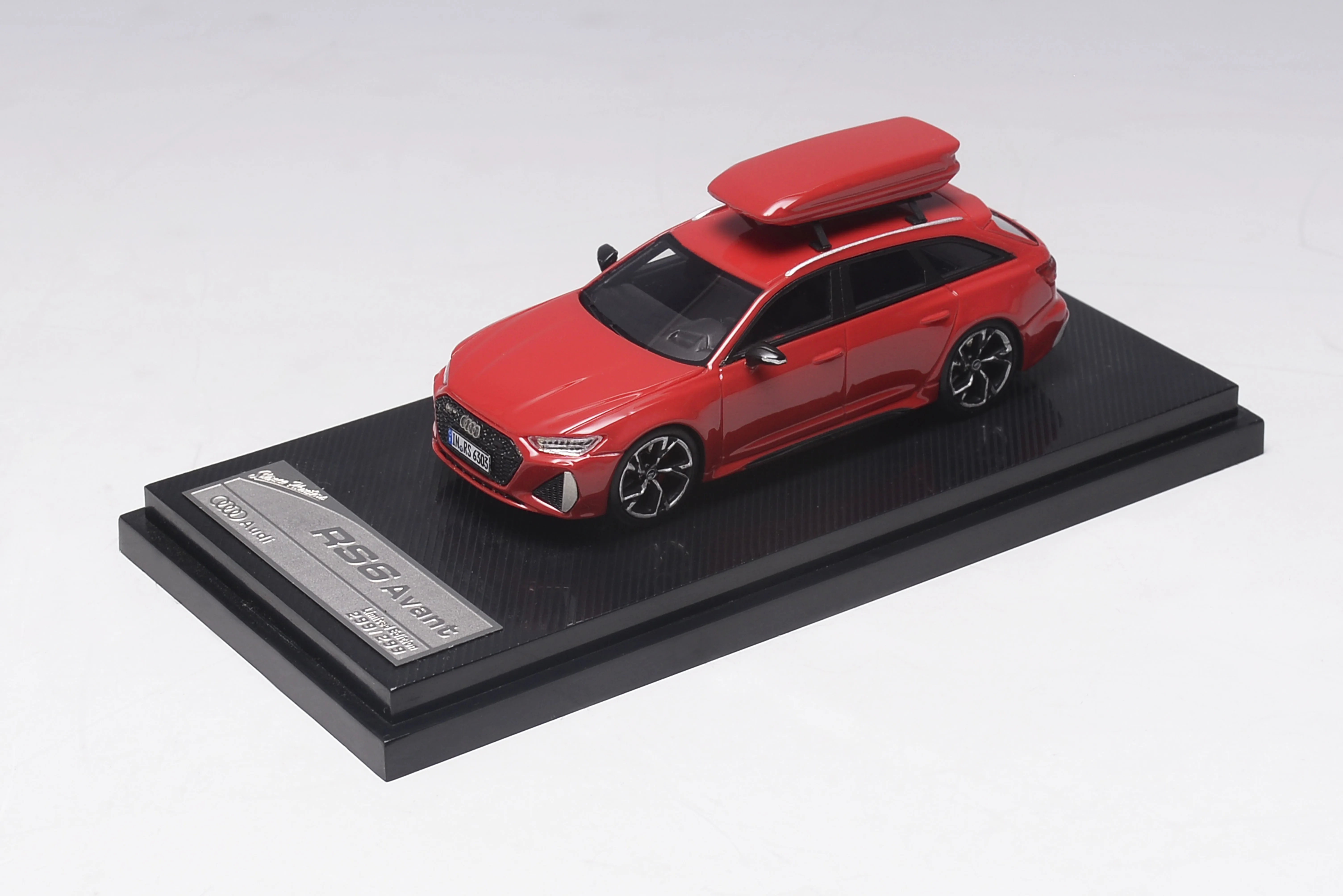 

Stance Hunters 1:64 brand new Audi RS6 Avant (C8) resin car model free shipping