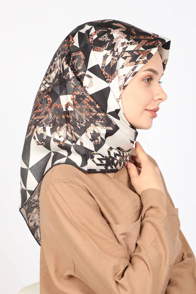

ShantuQ Patterned Twill Scarf EcruKhaki