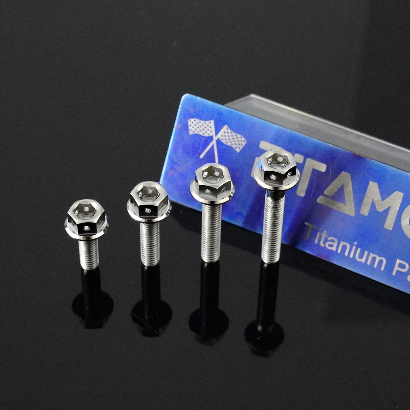 

RTAMO Титановый болт M5 X15/20/25/30, фланцевая головка для соревнований, модель универсального велосипеда, мотоцикла (1 шт.)