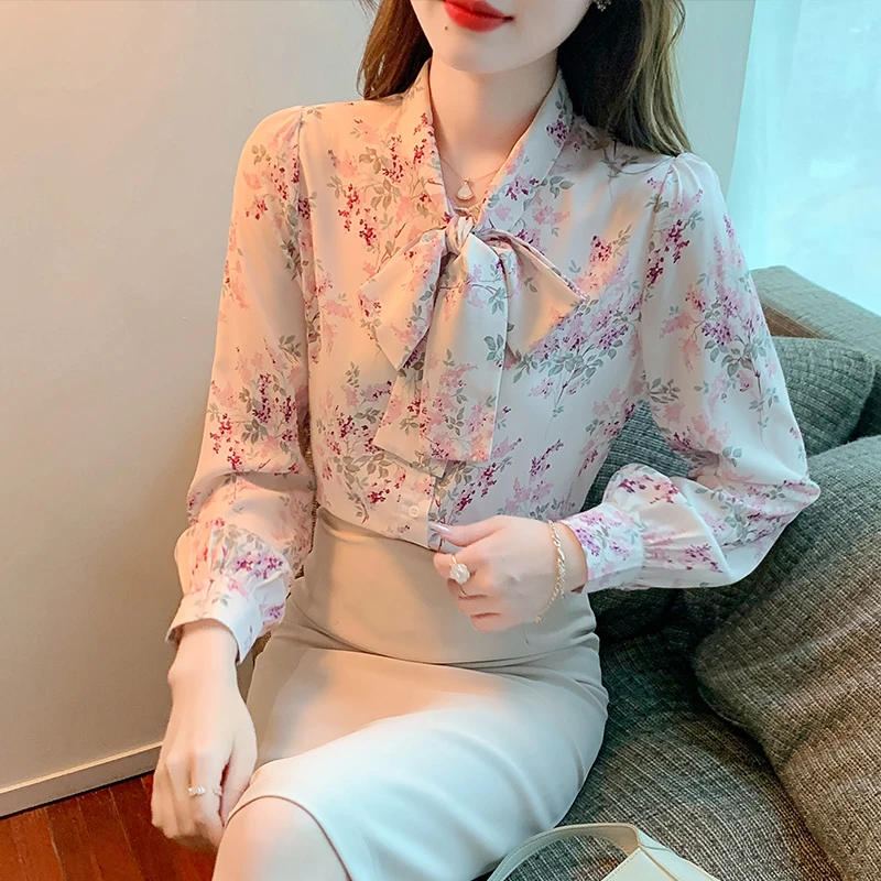 

Summer New Women's Blouse Long Sleeve Top Stitching Solid Color Satin Casual Fashion Loose V-neck Shirt