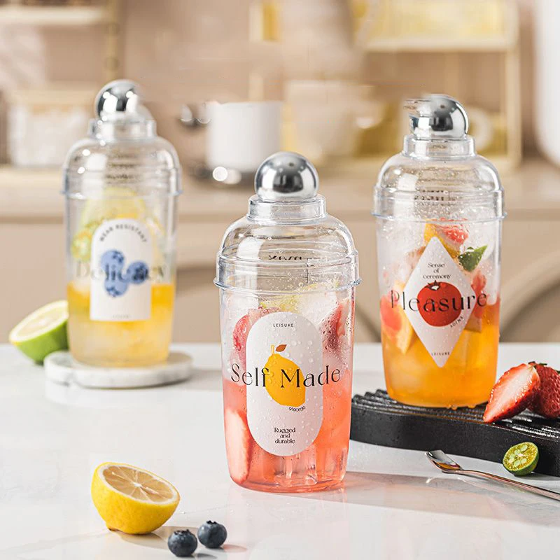 

500ml Hand Shake Cup Cocktail Shaker Transparent Mixer Cup Clear Bar Shaker Wine Milk Tea Shaker Cup with Scale