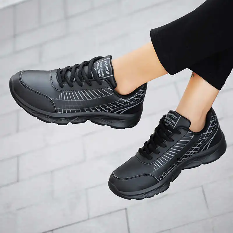 

Sport Shoes Men Boy Black Running Shoes Solid Color Sports Shoes Men Designer Luxury 2022 Brand Summer Sneakers Husband Tennis
