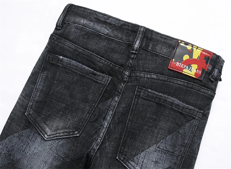 Men's Colorful Graffiti Printed Jeans Y2K Colorful Slim Fit Tapered Elastic Casual Pants Fashion Street Clothing Small Foot Pant