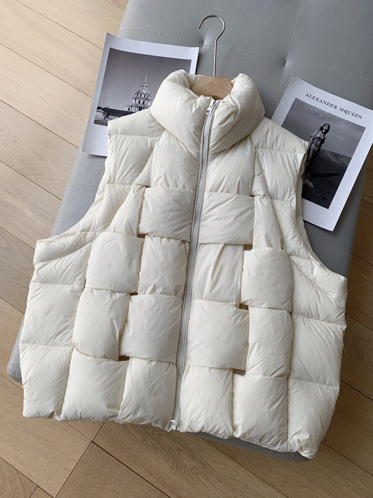 2022 Winter Waistcoat Women Fashion Woven Pattern Warm White Down Vest Jacket Female Loose Sleeveless Vests Ladies Coat