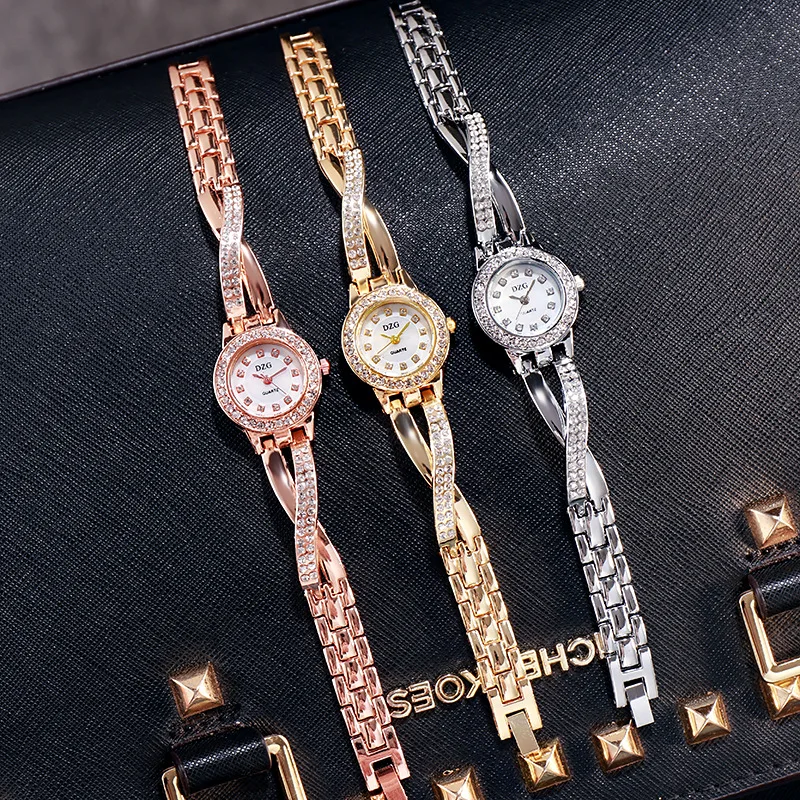

New Women's Watch with Small Diamond Dial, Spiral Crown, Ladies Quartz Watch, Leisure and Simple Temperament Reloj Mujer