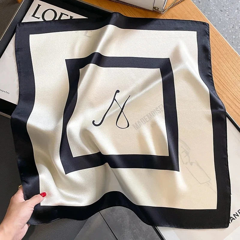 Роскошный фирменный шарф 100% Шелковая бандана Женские квадратные шарфы тутовая