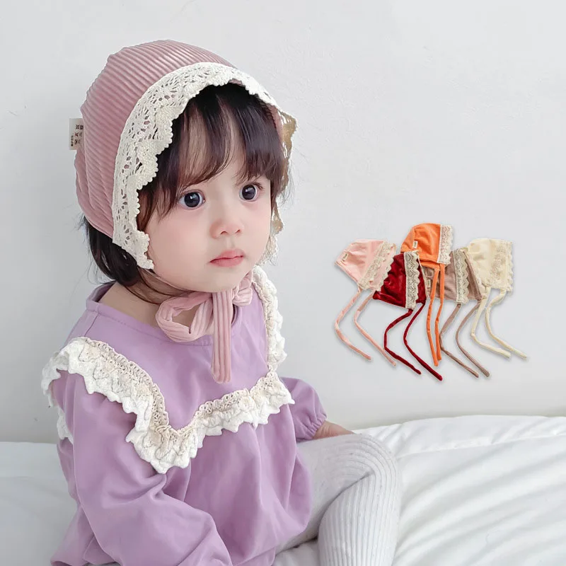 

Thin Lace Princess Ear Cap