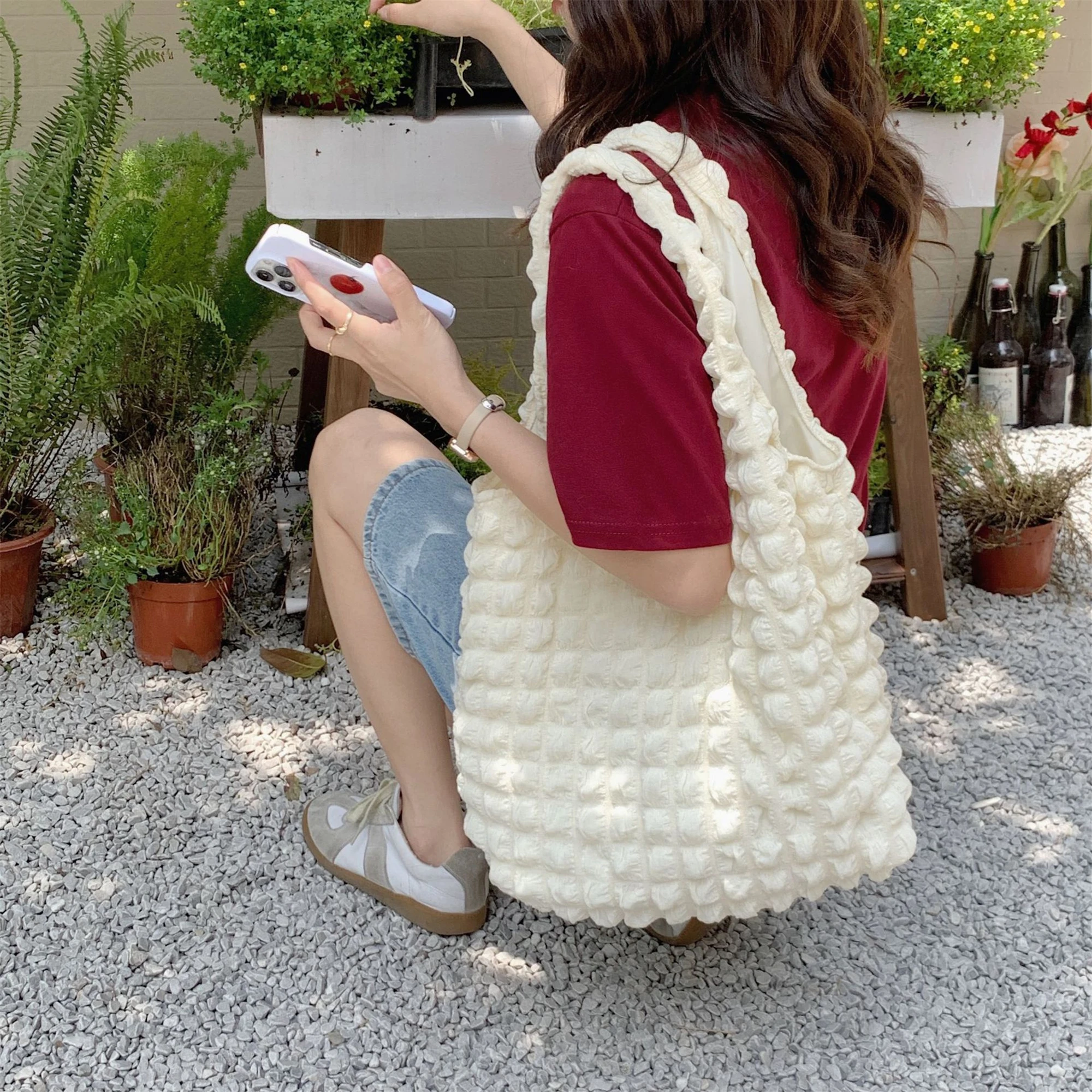 

Women Large Capacity Light weight Shopper Bag Ruched Detail Minimalist For Teen Girls Women College Students White-collar Worker