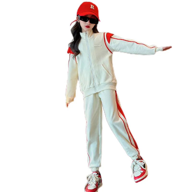 

Спортивный костюм для девочек 9-14 лет, на молнии