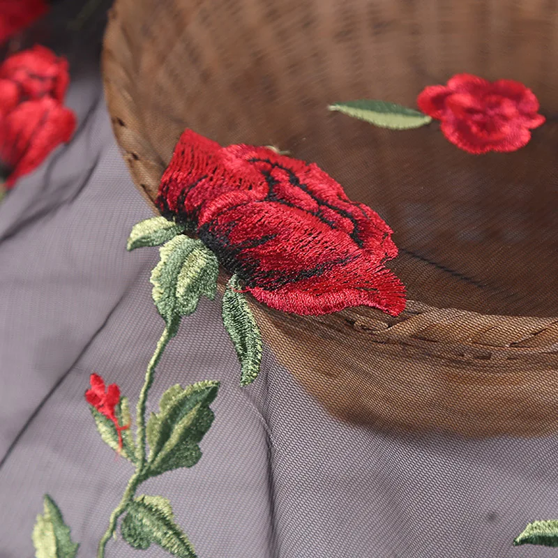 Юбка платье модная ткань хорошо выглядит черная сетка вышивка розы кружевная