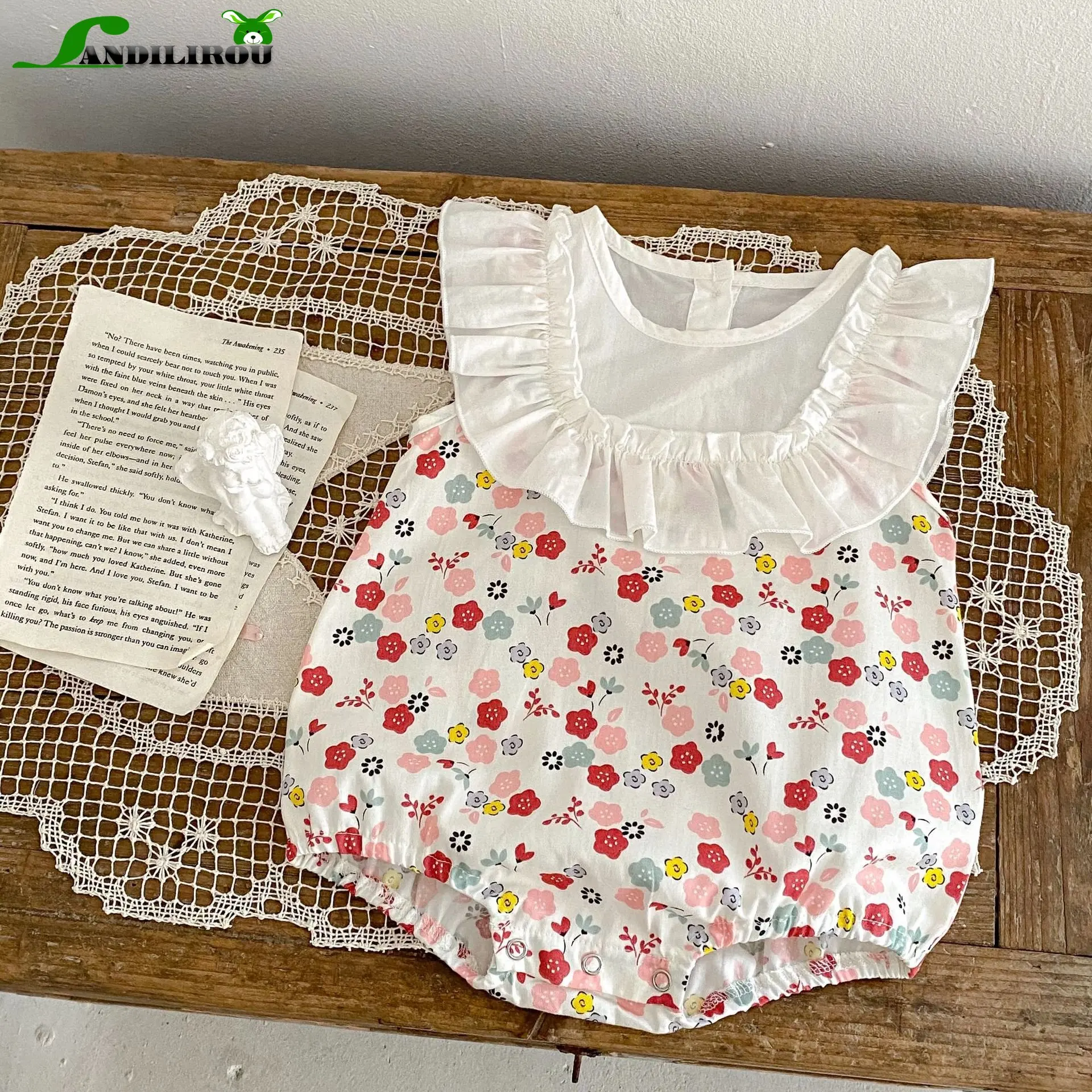 

New 2023 In Summer Kids Baby Girls Fly Sleeve Ruffles Patchwork Flower Outwear Infant Toddler Cotton Jumpsuits Newborn Bodysuits