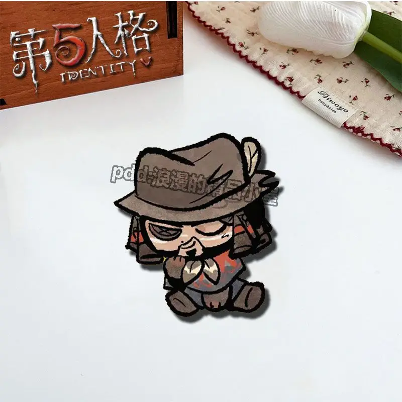 Стиль V Aesop Carl Luca Balsa косплей искусственная брошь 2024 Новые рюкзаки куртки шляпы