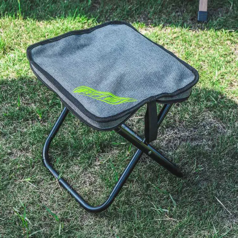 

Outdoor Folding Fishing Stool with Clutch Bag Portable Picnic Camping Seat Non-slip Wear-resistant Oxford Cloth Chairs Ottomans