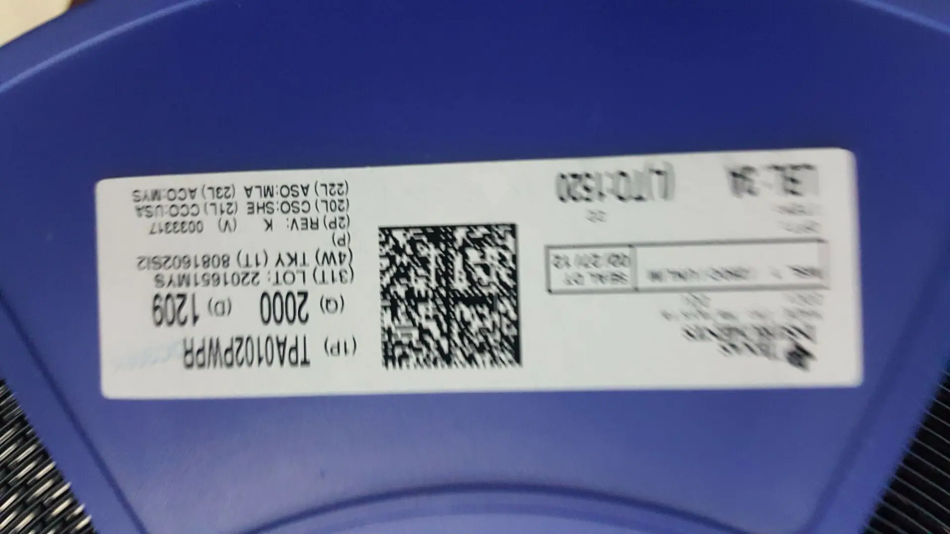 

TPS9104IPTR QFP новая и оригинальная фотография