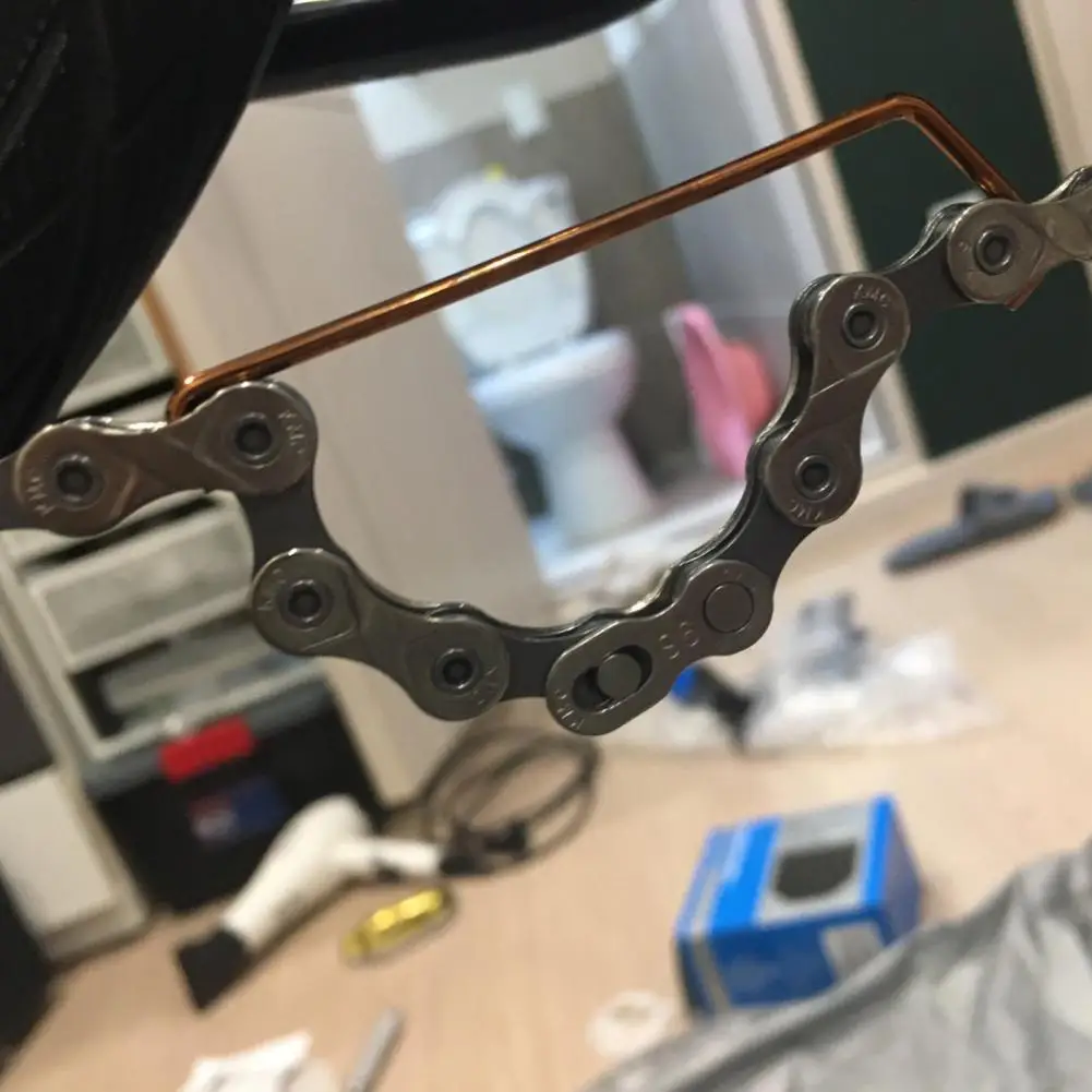 

6/7/8/9/10/11 Speed High-quality Road Bike Chain Oxidation Resistance Sturdy Bicycle Chain Impact Resistant Bicycle Chain