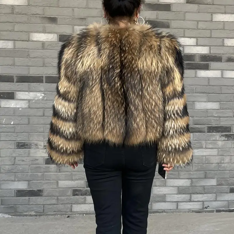 Женское зимнее пальто BEIZIRU из меха енота