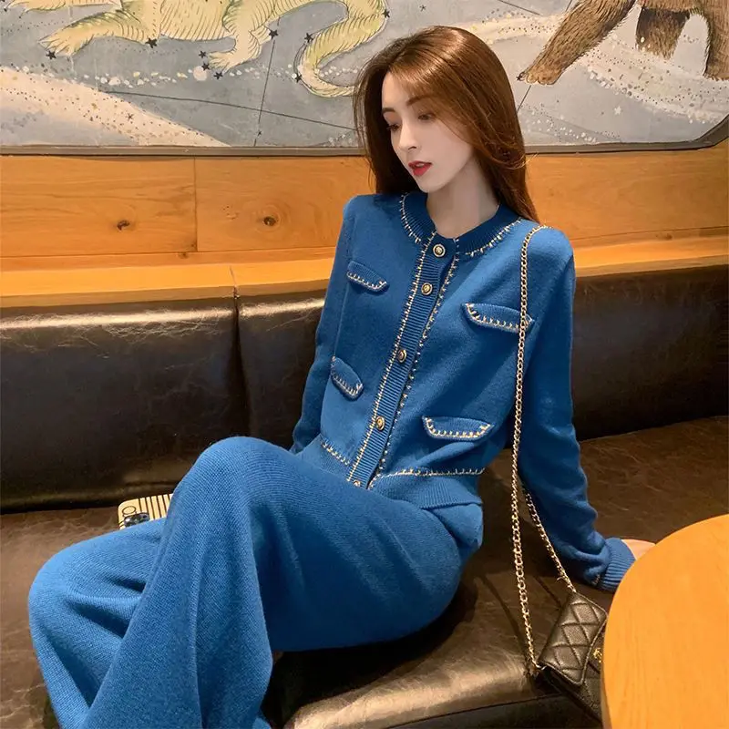 

Xiaoxiangfeng Knitting Set for Women's Spring Autumn New Salt Series Light Mature Wear with Wide Leg Pants Two Piece Outfits