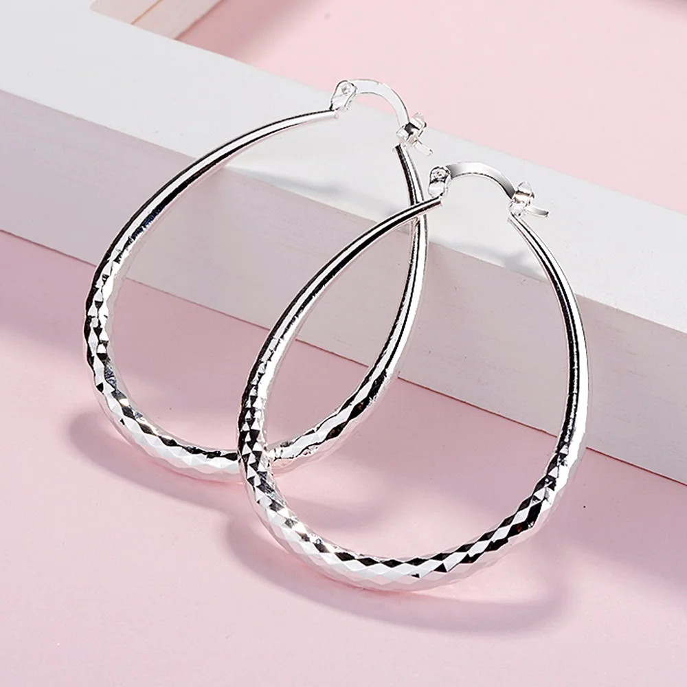 

Женские серьги-кольца из серебра 925 пробы, 4 см