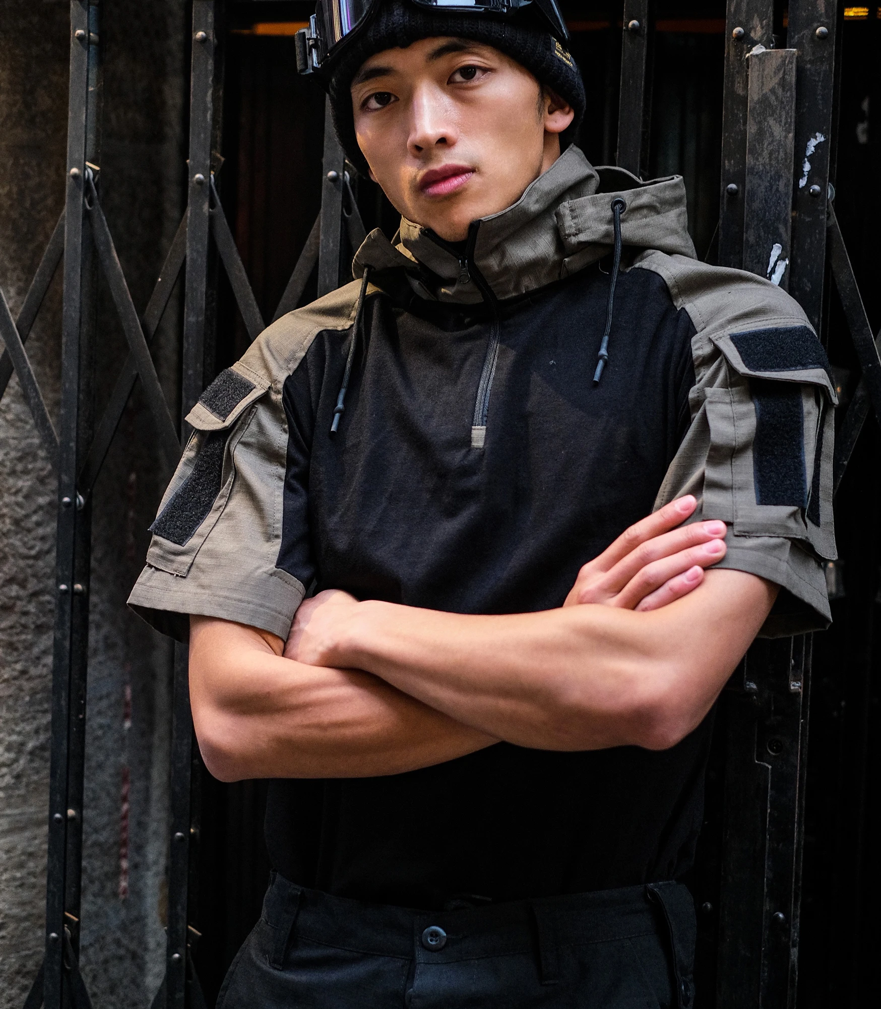 

Summer Military Style Tactical Camo Training Short Sleeve Men's Multi Pocket Workwear Hooded Frog Shirt