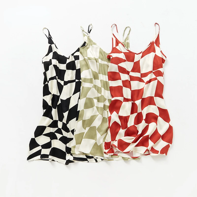 

Fashion Summer Satin Fresh Nightgowns Chessboard Lattice Suspender Skirt Viscose Spaghetti Strap Nightgowns Women Night Dress