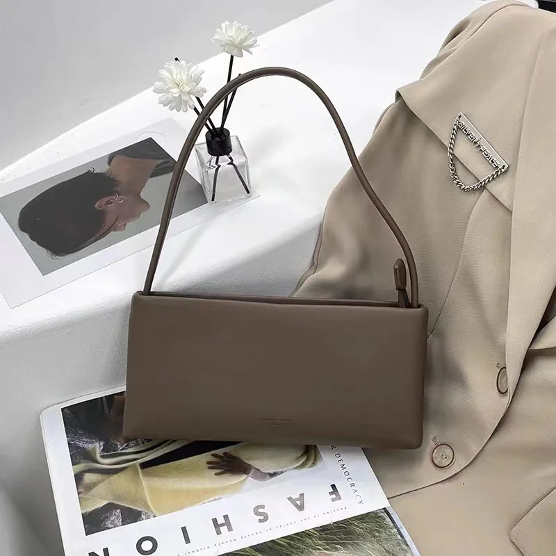 

high quality luxury brand High grade walnut French stick, armpit women's bag, 2023 new design, one shoulder cross body portable