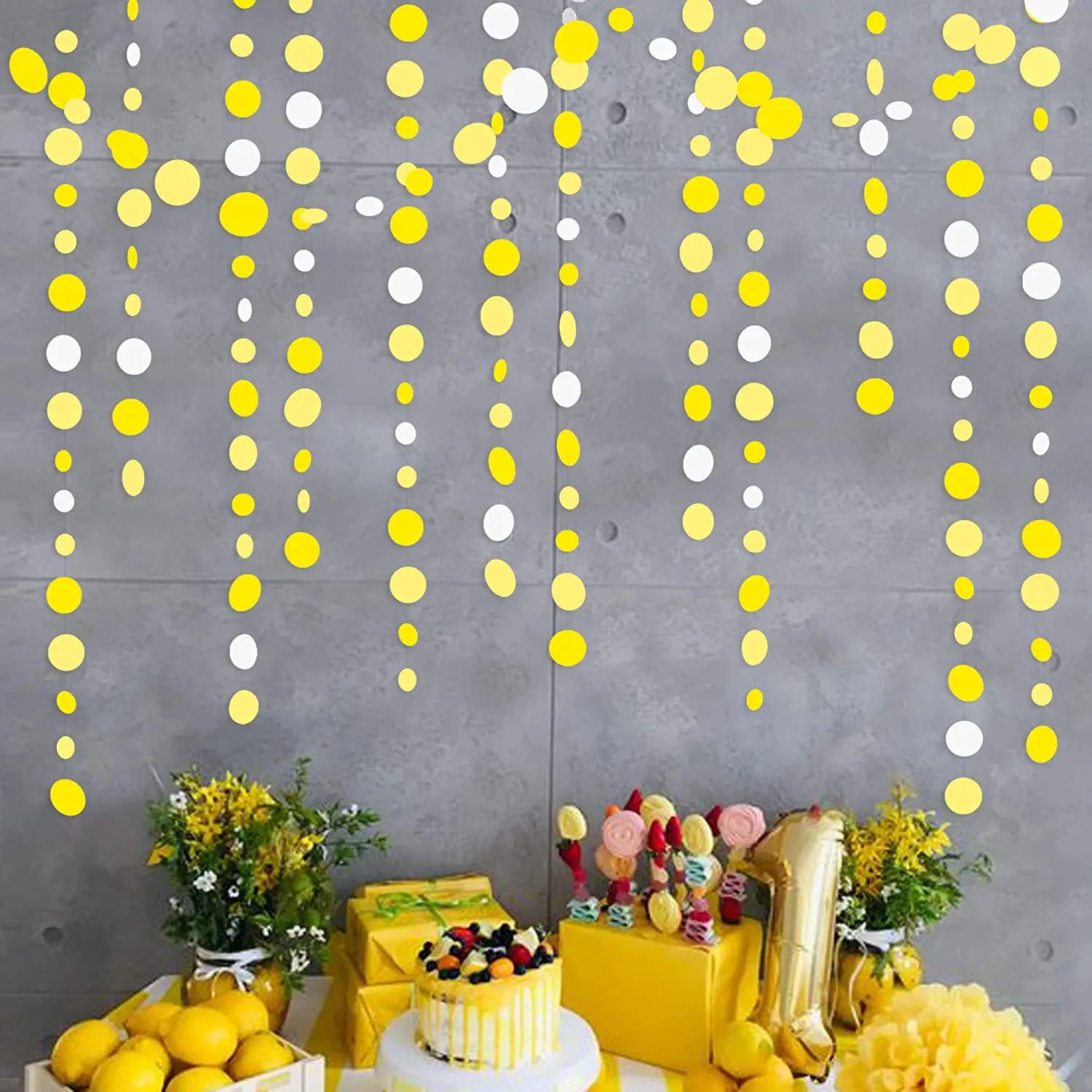 

Yellow White Paper Circle Dots Garlands Polka Hanging Streamers for Bridal Shower Bee Sunflower Lemon Theme Birthday Party Decor