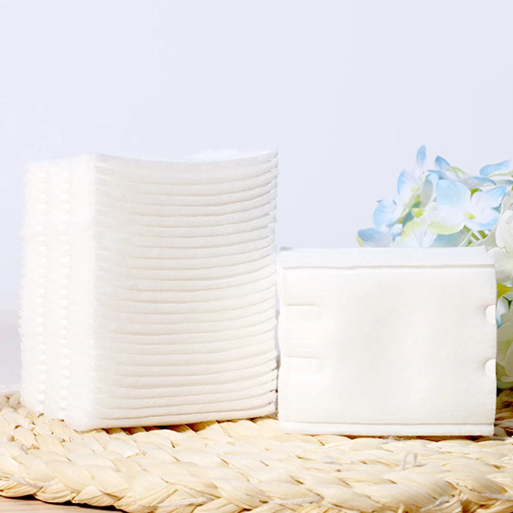 

200pcs Makeup Cotton Pads Layers Cotton Portable Make Cotton Piece with a bag