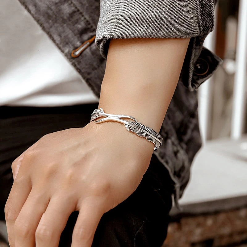 

Простой и персонализированный браслет-кольцо с листьями, модный Открытый браслет с двойными геометрическими перьями в ретро-стиле, геометрический браслет для пар
