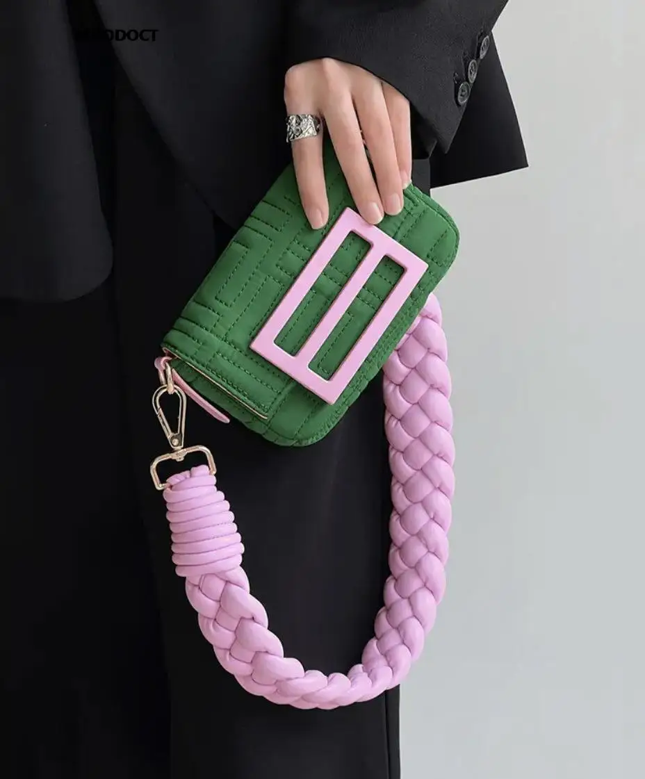 2023 Mobile Phone Woven Strip Mini Small Bag Single Shoulder Messenger Small Flap crossbody Fashion Women Luxury Designer New