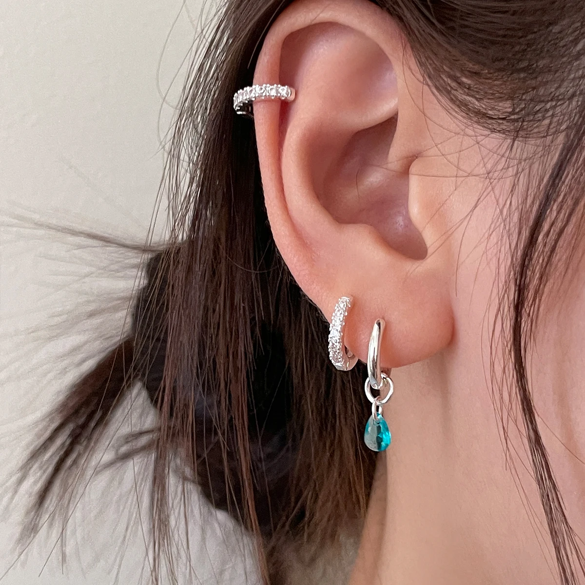 Серьги-гвоздики с цирконом Lake Water круглый комплект элегантные серьги женские