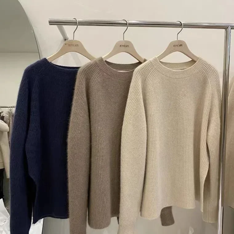 Рисунок 5 - Модный однотонный свитер в Корейском