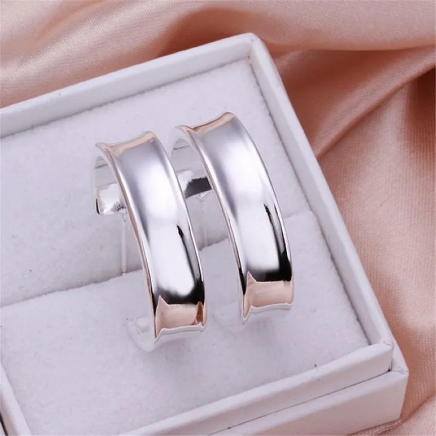 

Wholesale 925 Silver Earring Stud Beautiful For women wild fashion earring wedding nice high quality jewelry