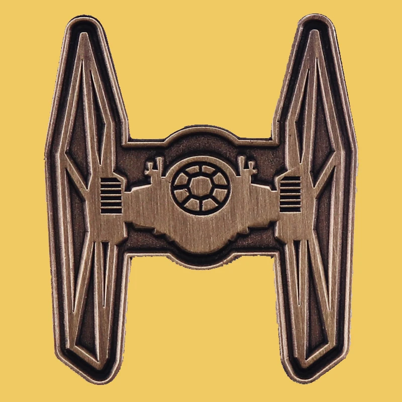 

Vintage Spacecraft Enamel Pin Clothes Badge Lapel Pins Brooch Jewelry Briefcase Backpack Accessories Movie Fan Gift
