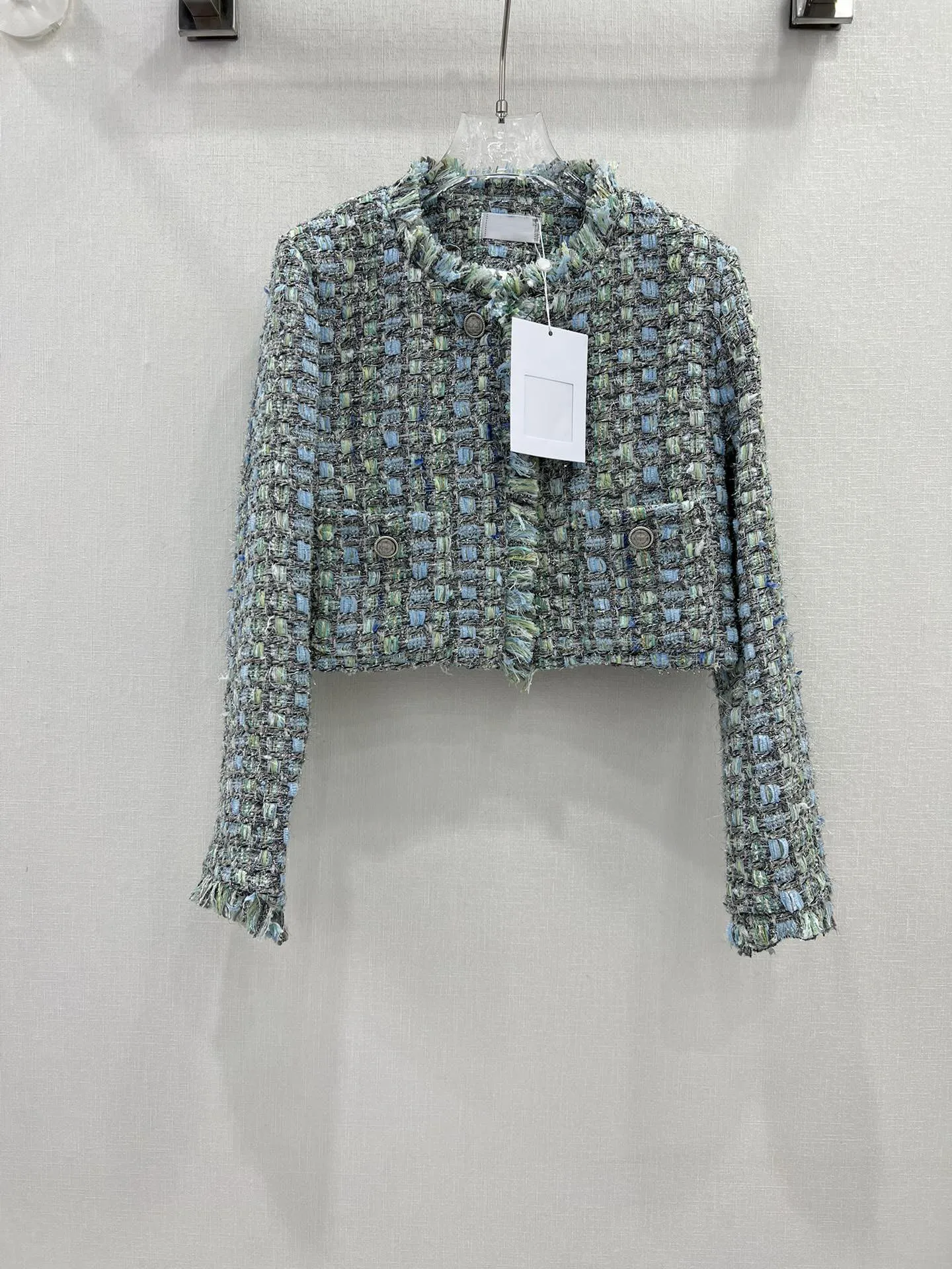 

2023 Summer and Autumn New Women's ClothingDesign Loose Woven Short Frayed Hem Coat 0824