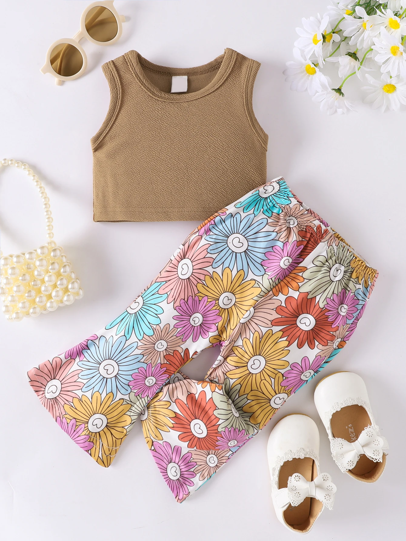 

Girls Set Round Neck Short Sleeve Top Flower Flare Pants Long Pants Fashion New Beach Travel Loose Fit