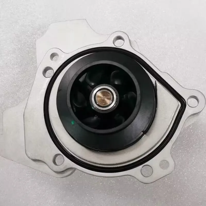 П 700004963 Водяной насос в сборе для Foton Sauvana 4G20T
