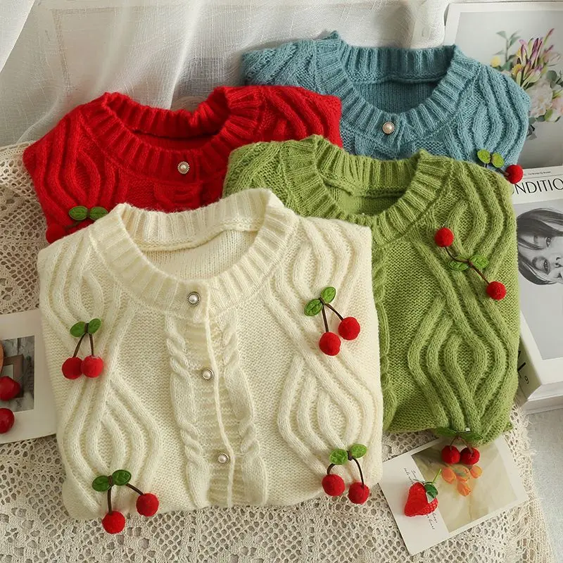 

Женский трикотажный кардиган с длинным рукавом и круглым вырезом