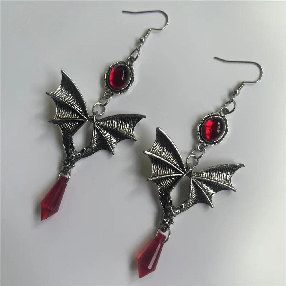 

Gothic Red Blood Vampire Bat Earrings For Women Fashion Witch Jewelry Accessories Gift Alternative Demon Crystal Tassel Ear Hook