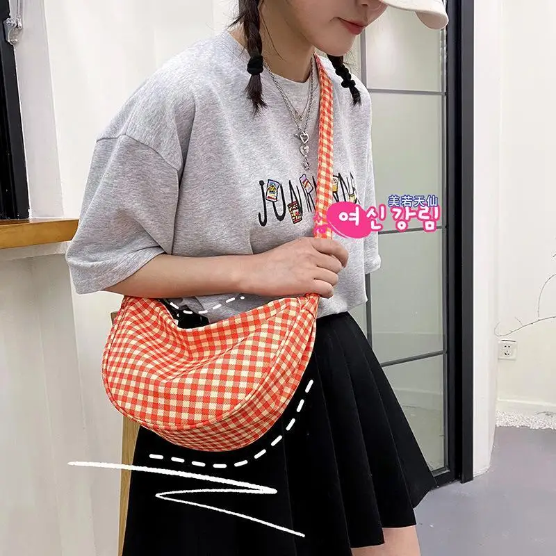 

Young Girls Fashion Nylon Korean Checkered Dumpling Shoulder Bag Light Simple Armpit Bag Female Casual Waist Pack Chest Purse